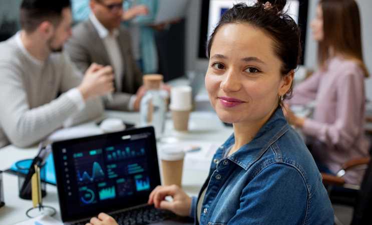 DIGITAL MARKETING & CRM SPECIALIST