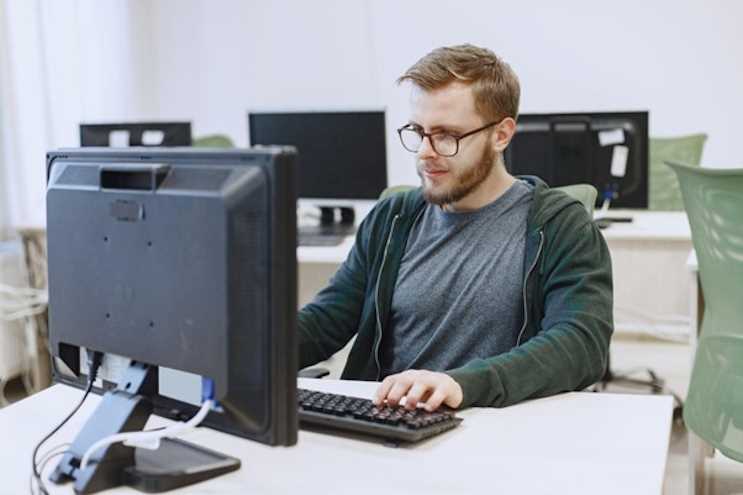 PROGRAMMATORE BACK-END